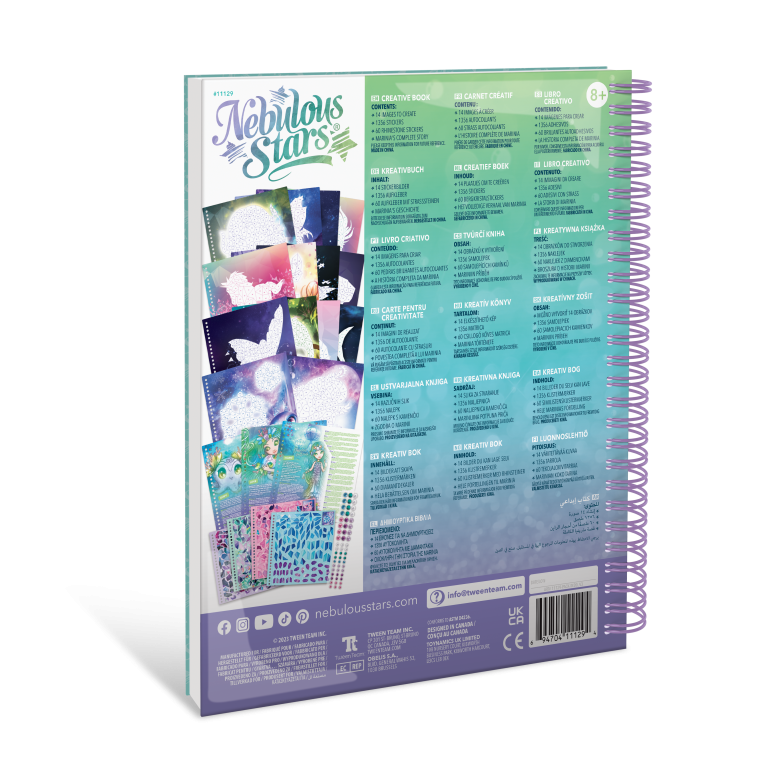 Tylna okładka Wyklejanki po numerach z Marinią przedstawia pastelową grafikę Marinii i zwierząt, zawiera spis treści w kilku językach, ma fioletową spiralowaną oprawę, mieniące się niebiesko-fioletowe tło i informacje o stronie internetowej na dole.