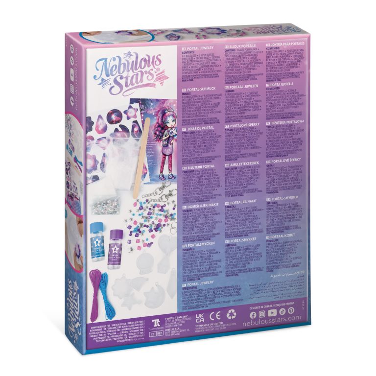 Z tyłu pudełka Zestaw do robienia biżuterii i talizmanów z Eclipsią znajdują się dołączone materiały - farba, klejnoty, nici, pędzle, gipsowe kształty talizmanów, butelka, ilustrowane instrukcje - oraz wielojęzyczny tekst na fioletowo-niebieskim pudełku gradientowym.